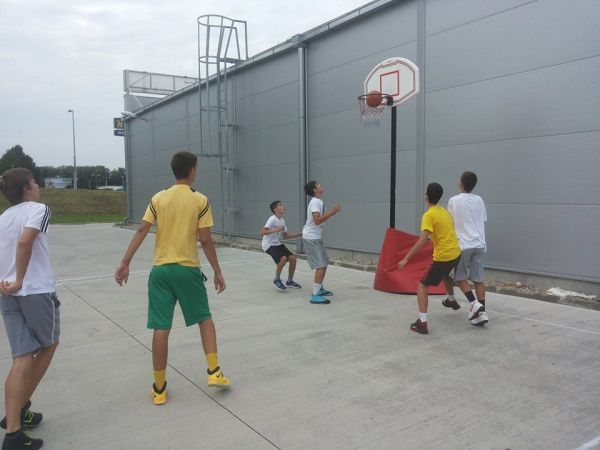 STREETBASKET 2014 pod organizačnou taktovkou ŠBK JUNIOR Levice