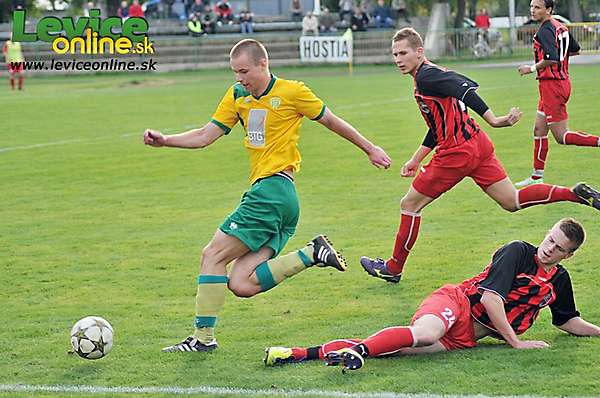 Demontáž Tvrdošoviec futbalistami Levíc