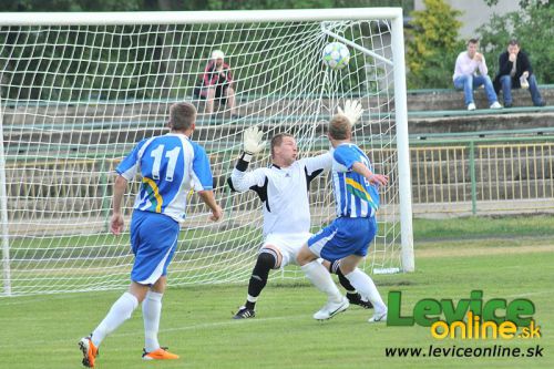Levickí futbalisti to doma vedia, hladko zdolali aj Topoľníky + fotografie, 2.6.2012