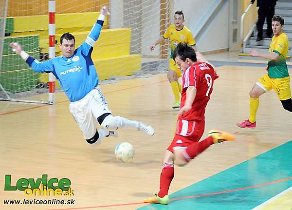 dohrávka 5. kola 1. Slovenskej ligy vo futsale Futsal Team Levice - FTVŠ UK Bratislava zo dňa 27.11.2013