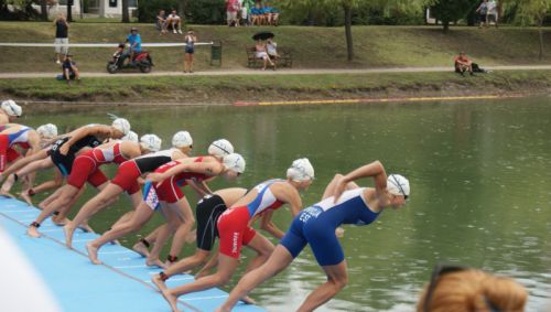 Ivana Kuriačková zvíťazila na pretekoch európskeho pohára juniorov v triatlone v Tiszaújvárosi + fotografie