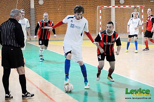 Trnavské ZF ovládlo levický vianočný futsalový turnaj firiem - výsledky a fotografie
