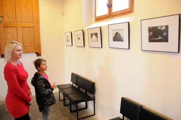 V Šahách ukončili fotografickú výstavu Lajosa Gombosa (video + foto)
