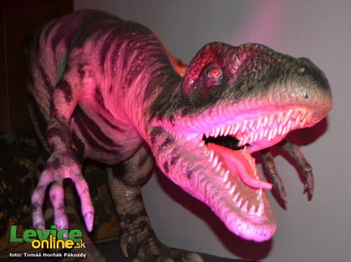 Dino Expo - verné kópie dinosaurov a filmy o nich v Leviciach