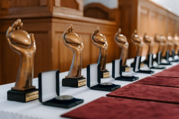 Nitriansky samosprávny kraj ocenil najlepších zdravotníckych pracovníkov z regiónu Nitriansky samosprávny kraj ocenil najlepších zdravotníckych pracovníkov z regiónu