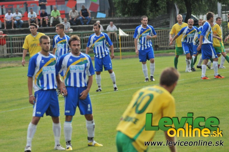 FK Slovan Levice – FC Horses Šúrovce: Švec rozhodol o výhre Levíc + fotografie