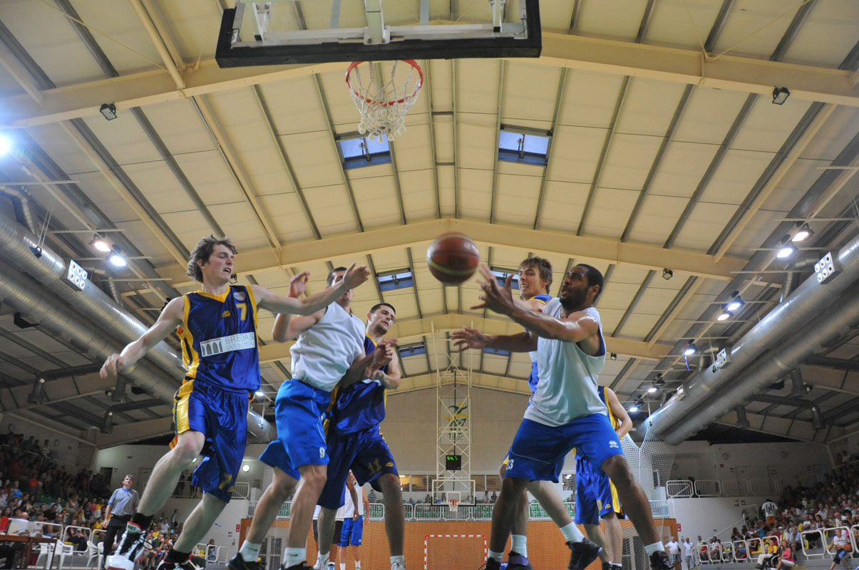 astrum_levice_-_bk_bw_opava