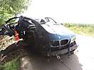 Dopravná nehoda, Žemberovce, 14.6.2015, náraz BMW X5 do stromu
