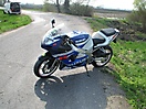 Medzi obcami Starý Hrádok a Mýtne Ludany nezvládol svoj motocykel, 20.4.2013_1