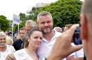 Peter Pellegrini navštívil Levice a prišlo ho podporiť množstvo ľudí